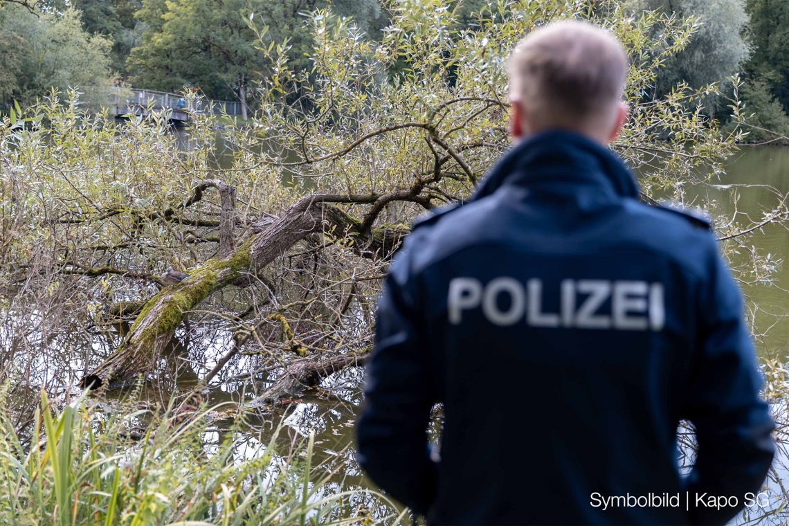 Symbolbild Gew&auml;sserverschmutzung